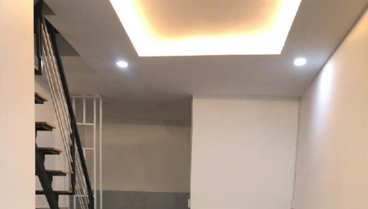 Bán nhà Lạc Long Quân 26 m2 2 tầng 3.3 x8. giá 2.8  tỷ Phường 8 Tân Bình